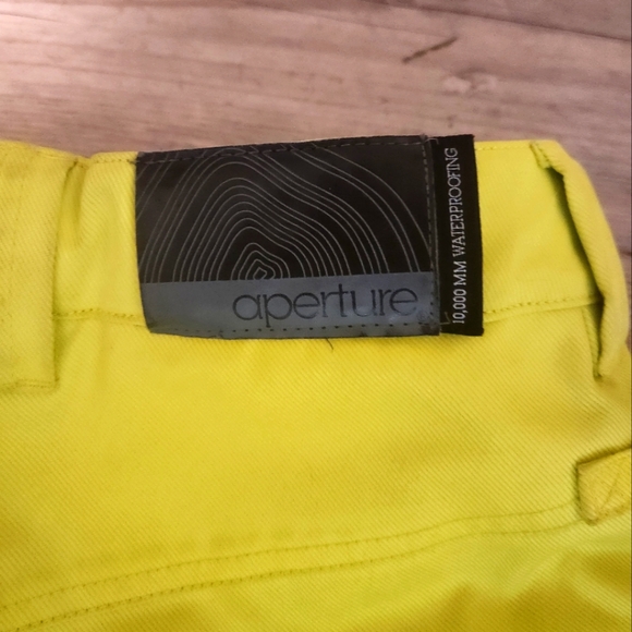 Aperture Waterproof Snow Pants - Picture 3 of 8